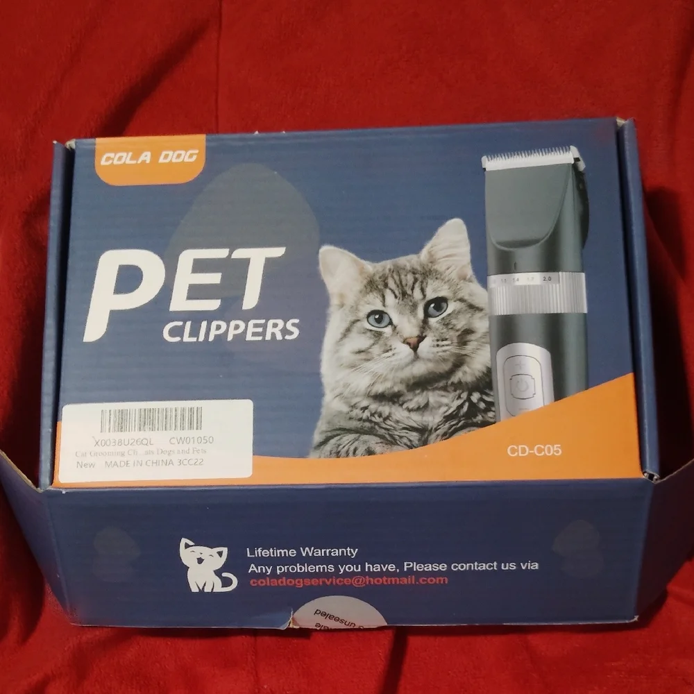 Blue and Silver Cat Grooming Kit with Versatile Attachments